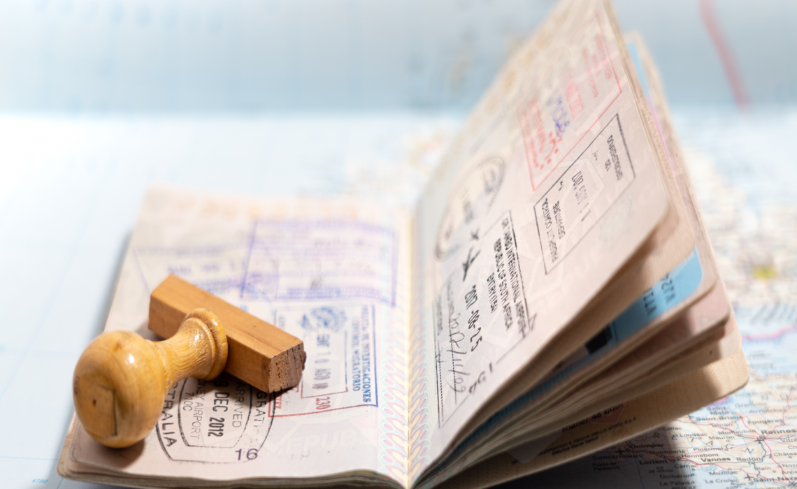 تأشيرة الإقامة